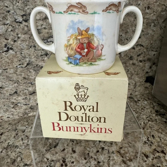 Royal Doulton China Child’s Bunnykins 2 Handled Cup - Picture 5 of 5